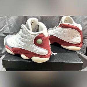 Air Jordan 13 Retro- Size 13- WHITE/BLACK-TRUE RED-CMNT GREY